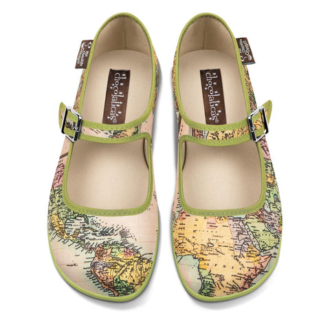 Chocolaticas Antique Voyage Women s Mary Jane Flat