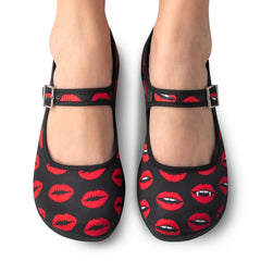 Chocolaticas® Kiss Me. Women's Mary Jane Flat